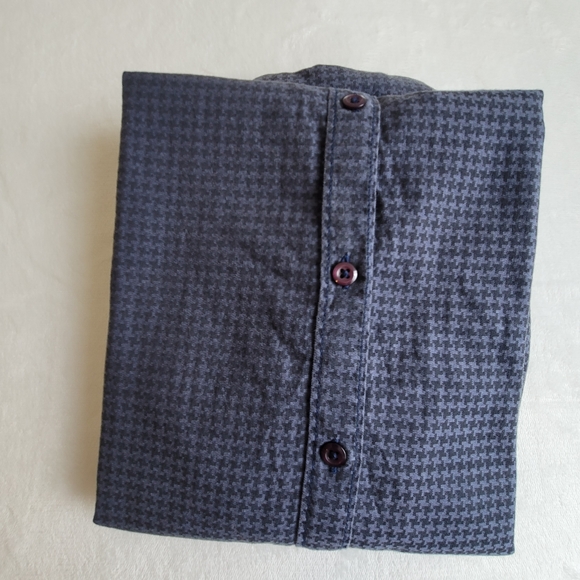 Guess Long Sleeve Pattern Print Button-up Dress Shirt Men's Size Small - Picture 7 of 12